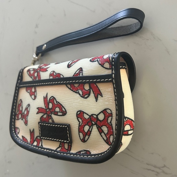 Dooney & Bourke Minnie Bow Wristlet – Polka Dot Red Bows, Coated Canvas- EUC - Picture 8 of 13